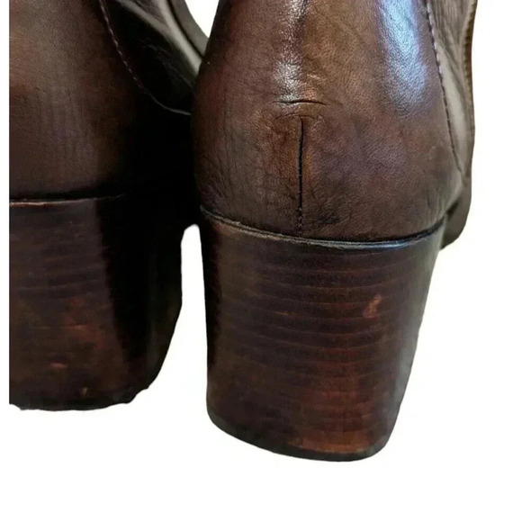 Tommy Hilfiger Dita Brown Leather Block Heel Bootie Ankle Boot Size 8.5 Gold Zip - Picture 9 of 10